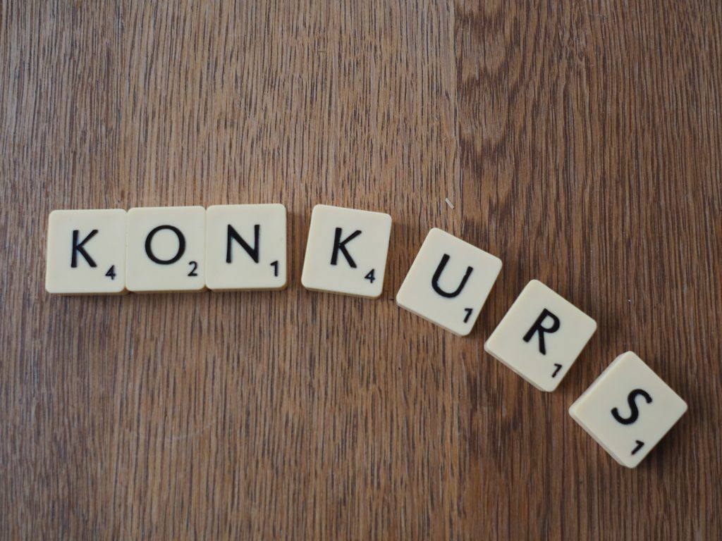 カール デユーイスベルクセンターミュンヘン 倒産