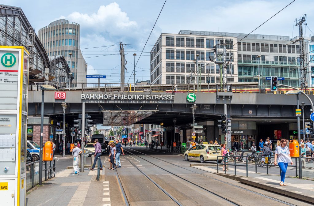 ベルリン　フリードリヒ通り駅